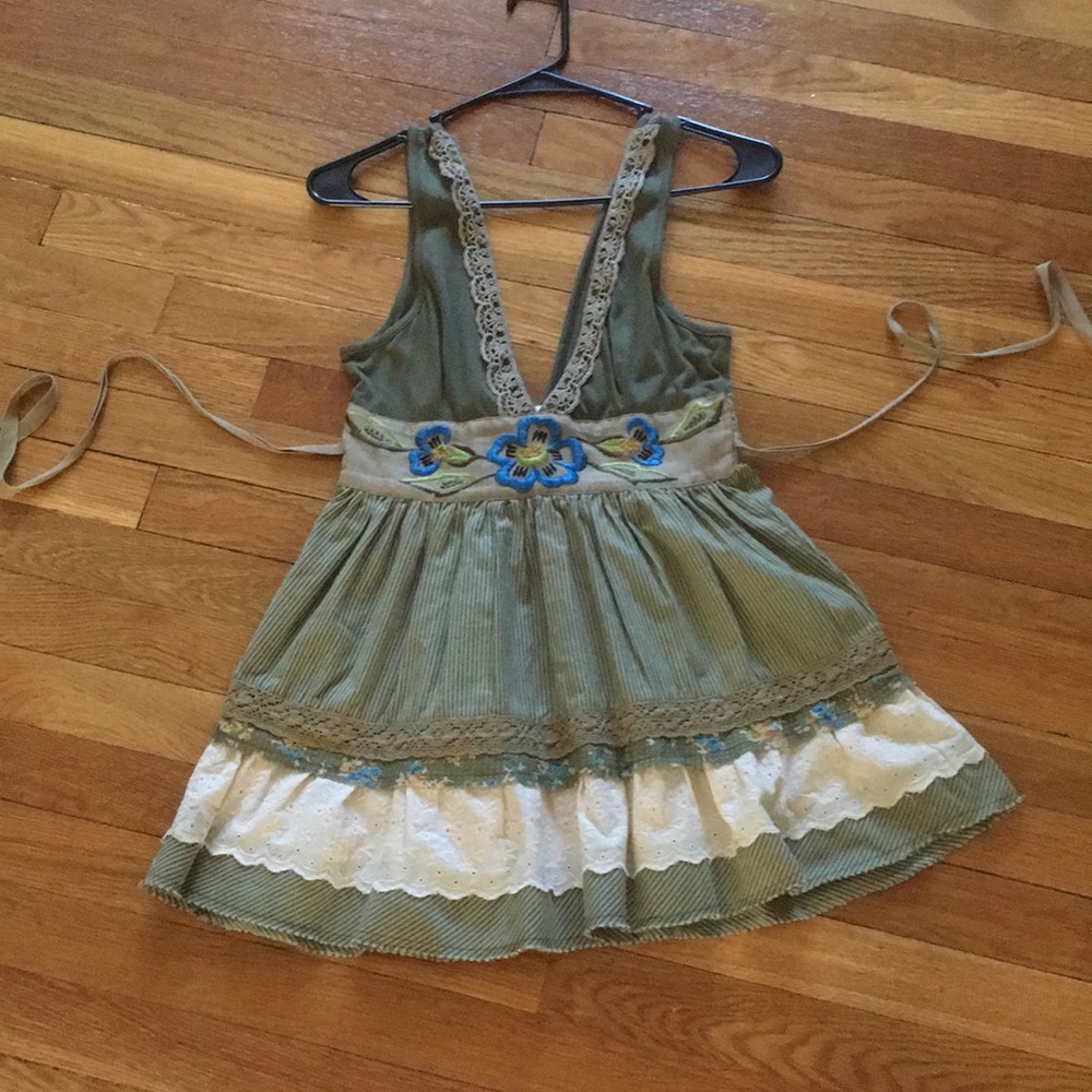 Gorgeous Free People shirt. Size Small.